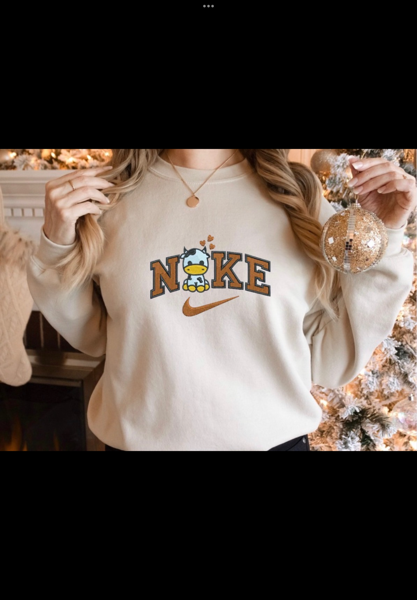 Embroidered￼Crewnecks